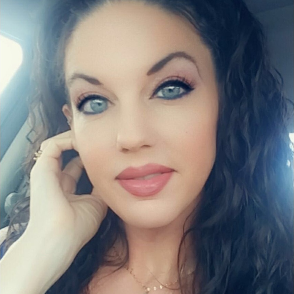 Meet your Posher, Kristin